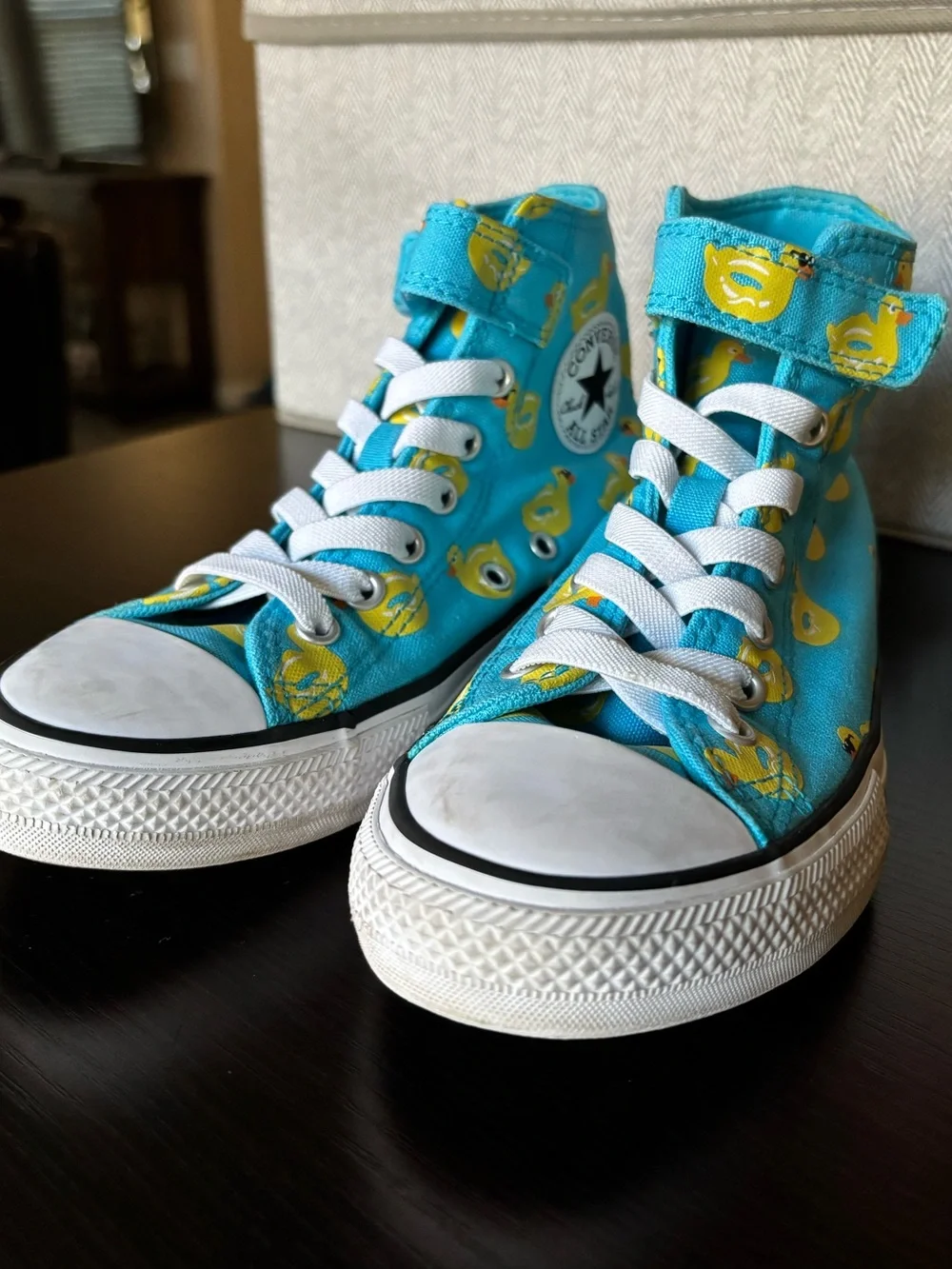 Converse Kids High-Top Sneakers in Turquoise with Yellow Duck Print